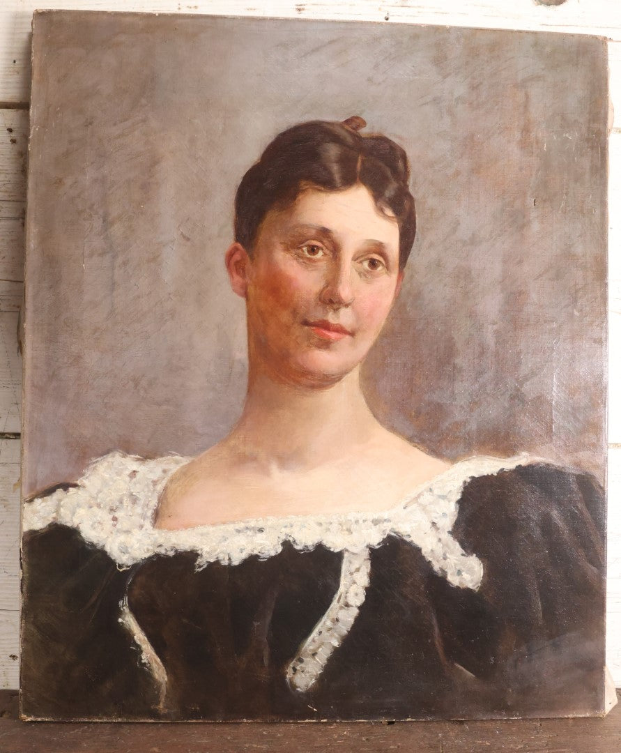 Lot 005 - Antique Oil On Canvas Portrait Painting Of A Woman With Soft ...