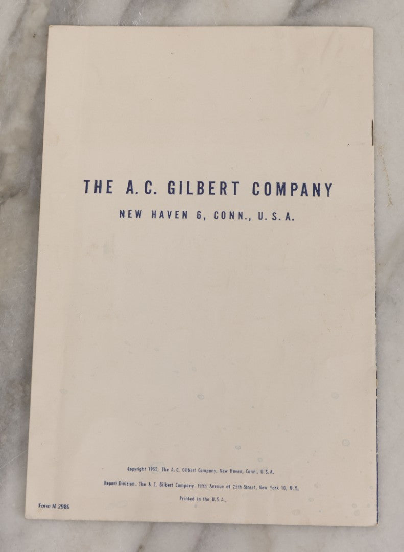 Lot 094 - Vintage Gilbert "Chemistry Atomic Energy Manual" Ephemera Booklet, Copyright 1952 By The A.C. Gilbert Company, New Haven, Connecticut