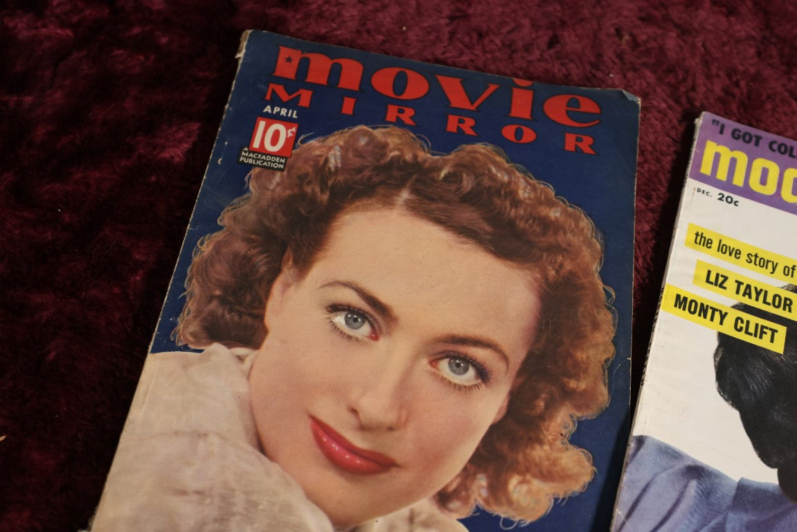 Lot 095 - Grouping Of Six Vintage Entertainment Magazines Including Ch ...