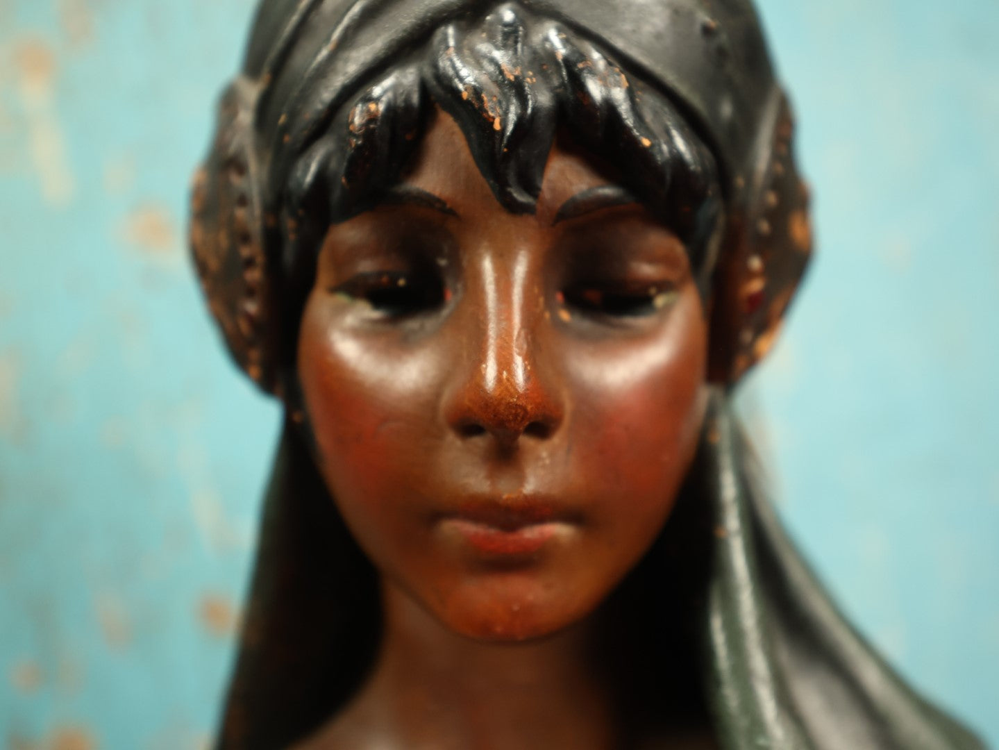 Lot 008 - Antique Art Nouveau Chalkware Plaster Scheherazade Statue Bust, After Emmanuel Villanis (French, 1858-1914), Character And Storyteller Of One Thousand And One Nights (Arabian Nights)