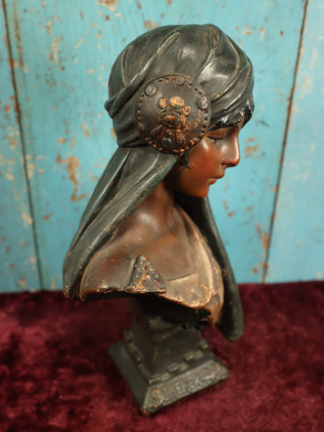 Lot 008 - Antique Art Nouveau Chalkware Plaster Scheherazade Statue Bust, After Emmanuel Villanis (French, 1858-1914), Character And Storyteller Of One Thousand And One Nights (Arabian Nights)