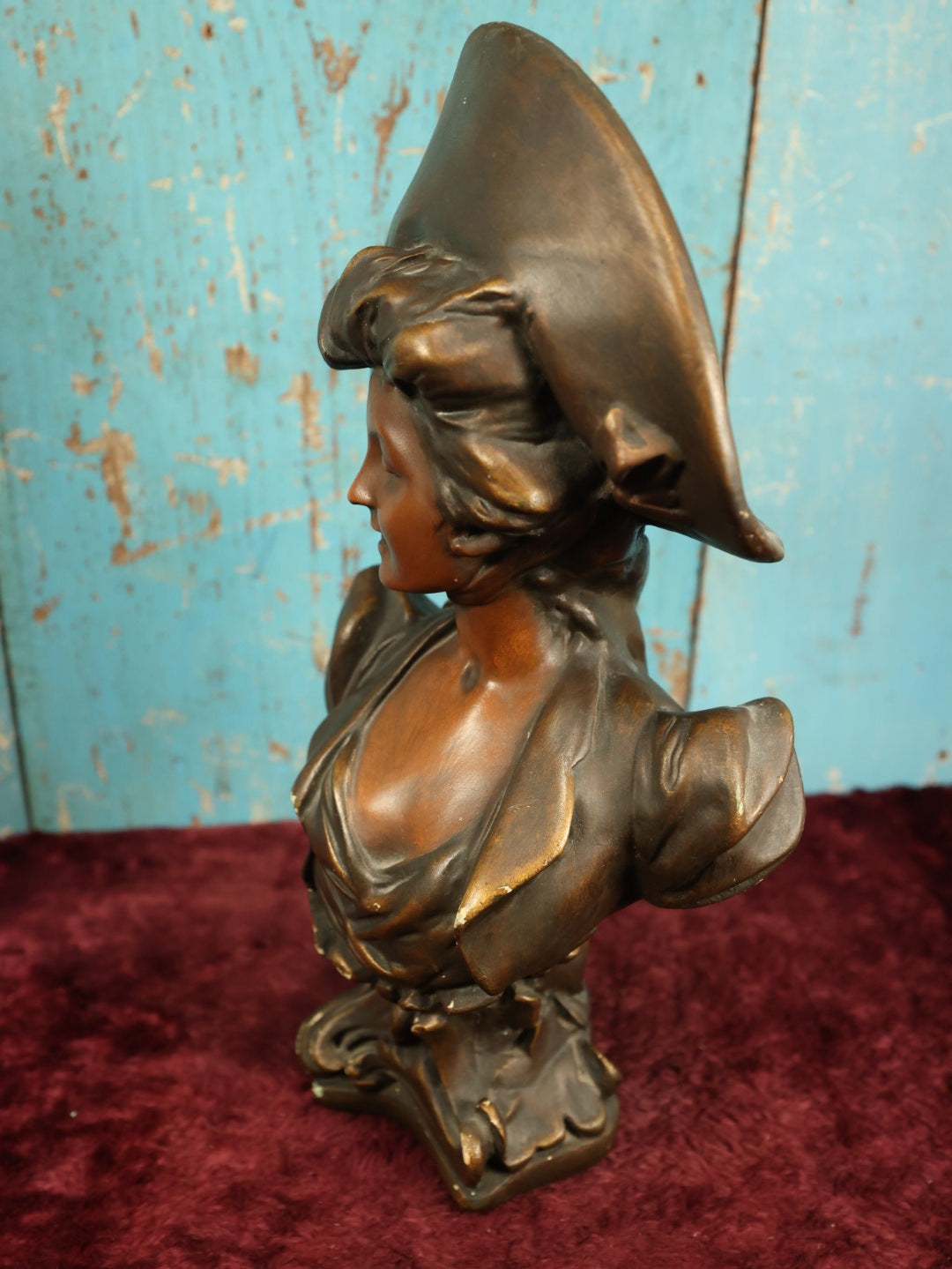 Lot 010 - Antique Art Nouveau Chalkware Plaster Bust Of Smiling Woman In Large Hat, After George Van Der Straeten (Belgian, 1856-1941), Paper Label Marked Boston On Bottom