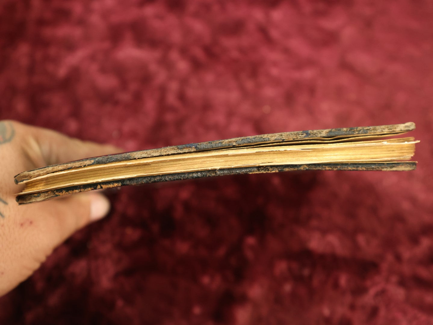 Lot 017 - Victorian Autograph Album With Many Signatures, Embossed Cover With Flowers, Gilt Fore Edge, Circa 1885, Brimfield, Massachusetts