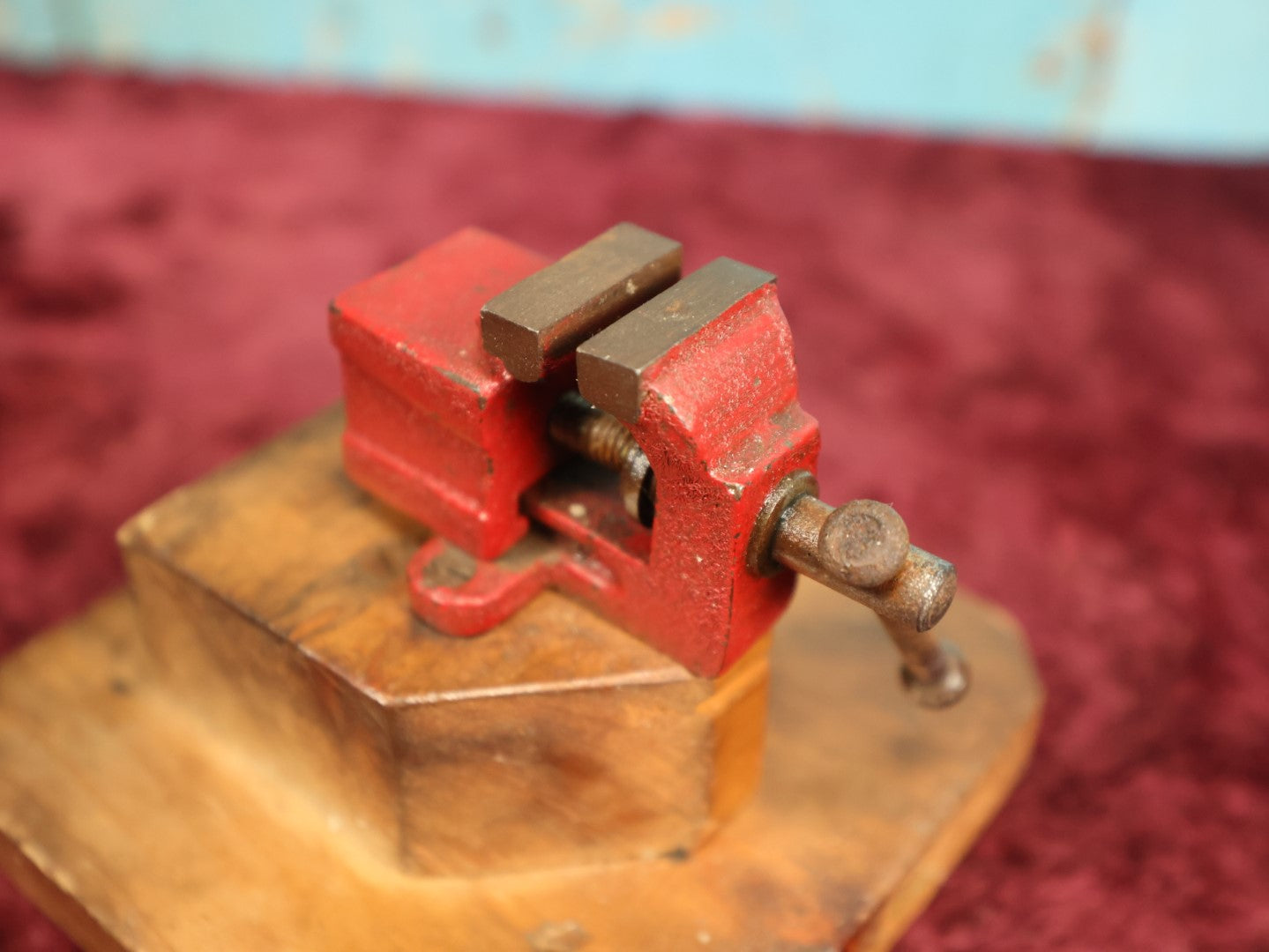 Lot 040 - Vintage Jeweler's Vice With Red Paint, Mounted On Two Tier Wood Block Stand