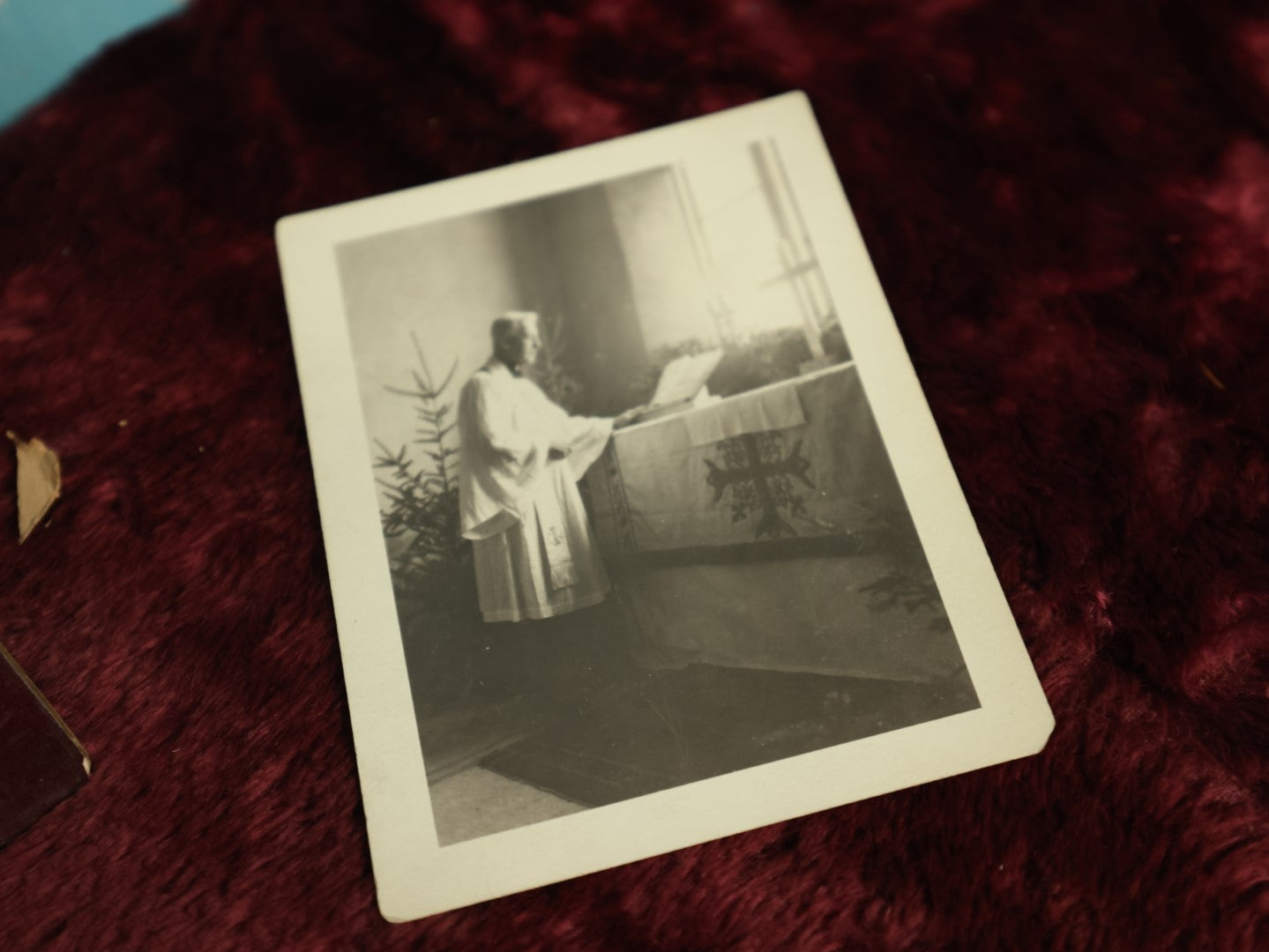 Lot 101 - Grouping Of Twelve Antique Cabinet Cards And Other Photos Of Priests, Popes, Church, And Nun