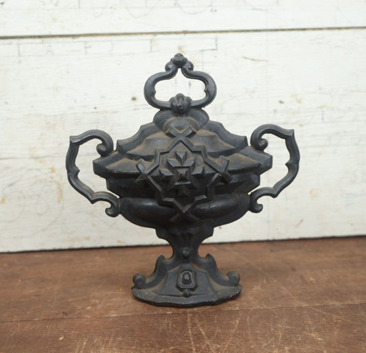 Lot 077 - Vintage Black Cast Iron Stove Finial Ornament Decor