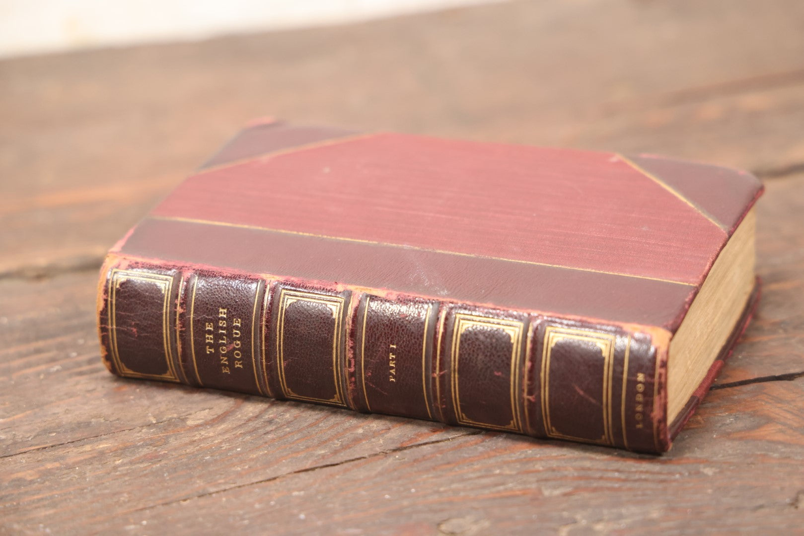 Lot 083 - "The English Rogue: Described In The Life Of Meriton Latroon [...] Being A Complete History Of The Eminent Cheats Of Both Sexes" Parts I And Ii, Late 19Th Century Facsimile Editions, By Richard Head