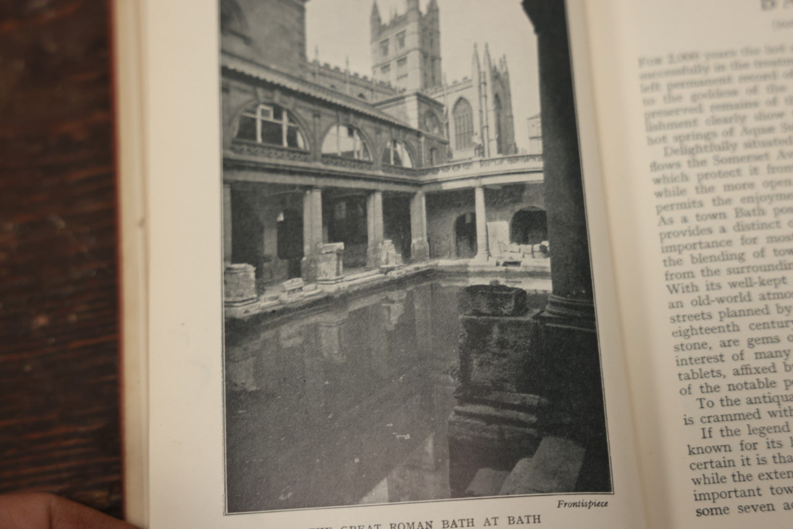Lot 092 - "The Spas Of Britain: The Official Handbook Of The British Spa Federation" Antique Book On British Bath Houses And Spas, Medicine, Illustrated, 1920S