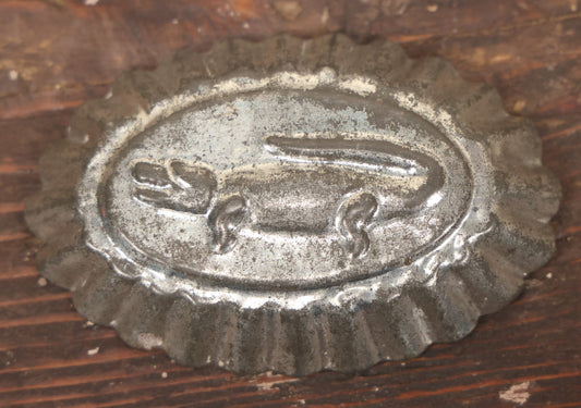 Lot 106 - Vintage Pressed Velvet Tobacco Tin Alligator Desert Mold Novelty
