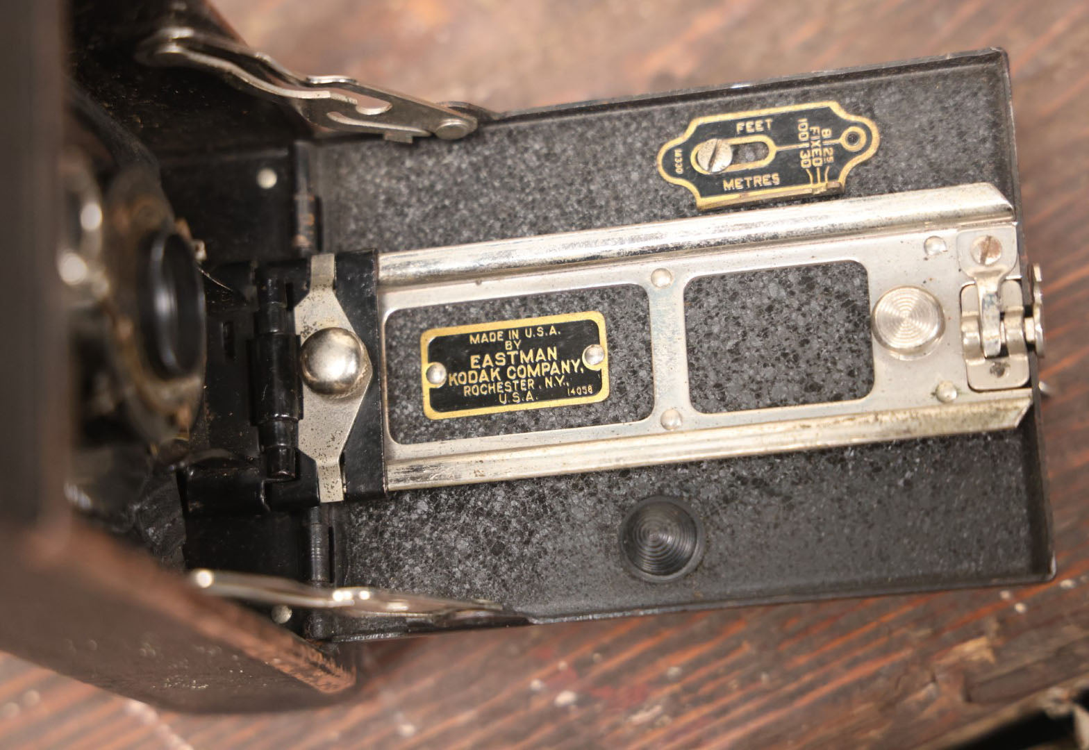 Lot 110 - Eastman Kodak No. 2 Folding Autographic Brownie Antique Camera, Uses Film No. A-120, With Custom D.L. Monogram On Front