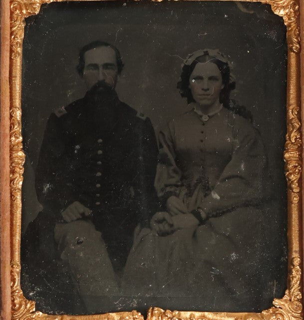 Lot 113 - Antique Cased Tintype Photograph Of A Middle Aged Couple Holding Hands, Man Appears To Be In Military Uniform, Possible Civil War Veteran, In Split Leatherette Case