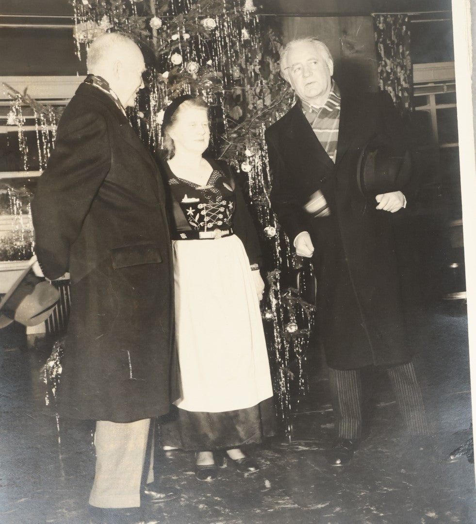 Lot 130 - Grouping Of Five Vintage Approximately 8 x 10 Press Photographs Of President Dwight D. "Ike" Eisenhower, Along With Admiral Wright And Wife, General Thorne, And President Of Iceland, Info On Verso