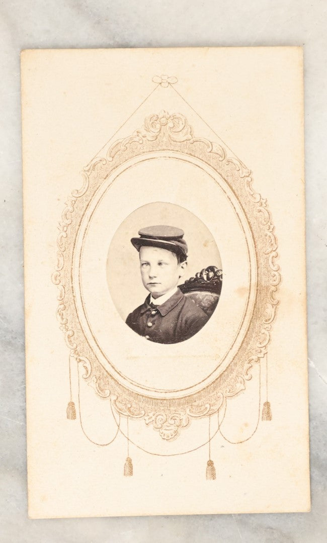 Lot 136 - Grouping Of Six Antique Carte De Visite C.D.V. Photographs Of Men In Uniform, Including Possible Civil War Veterans, Foreign Soldiers, Man With Rifle, Etc
