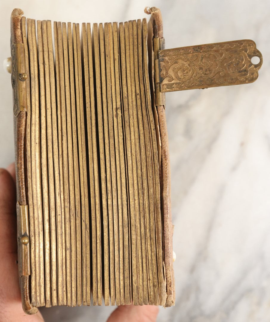 Lot 146 - Antique Photo Album With Missing Spine Covering Containing 28 Tintypes And 18 Carte De Visite C.D.V. Photos, Pinney And Skinner Families, Many Identified (All Pages Included In Pictures)