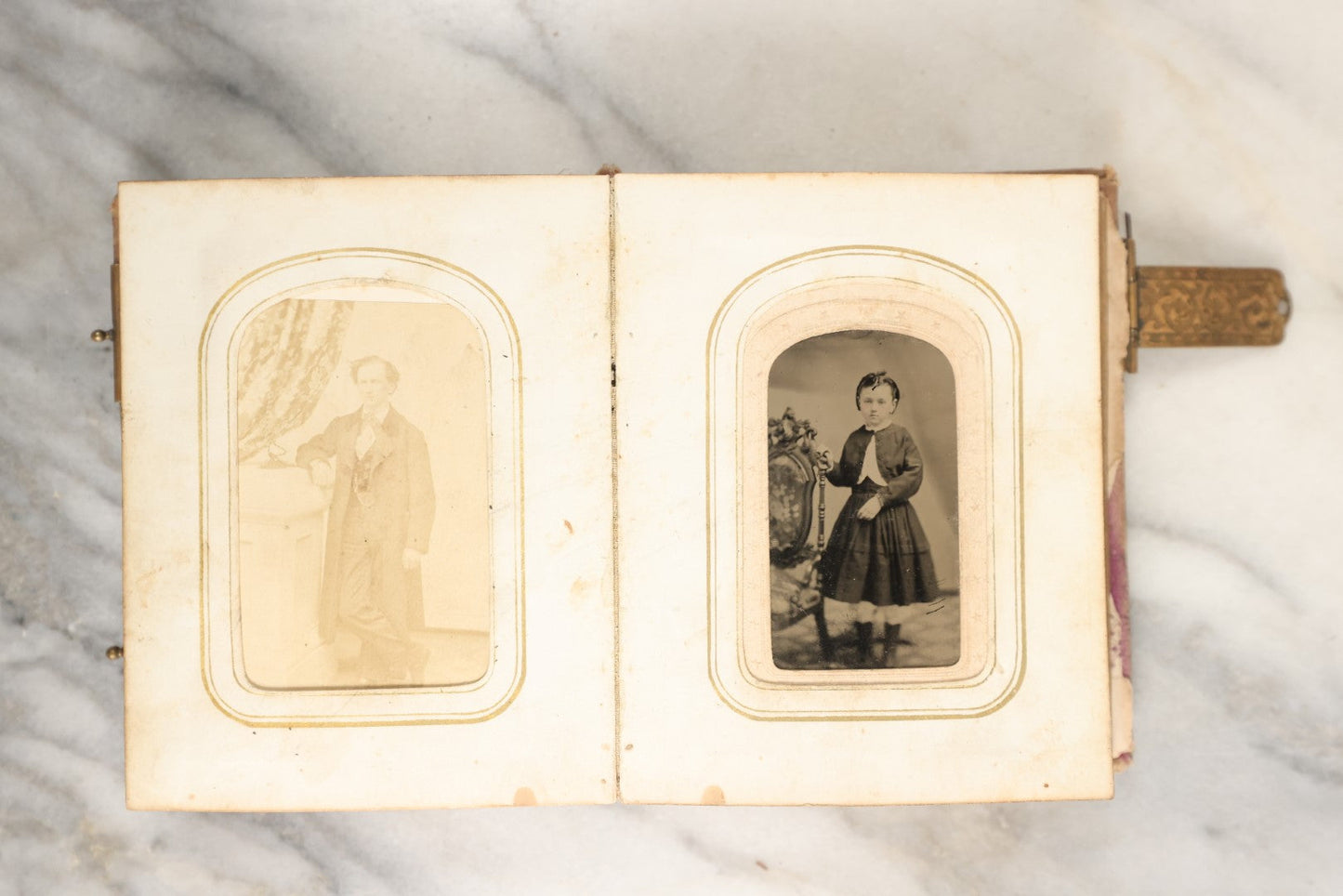 Lot 146 - Antique Photo Album With Missing Spine Covering Containing 28 Tintypes And 18 Carte De Visite C.D.V. Photos, Pinney And Skinner Families, Many Identified (All Pages Included In Pictures)