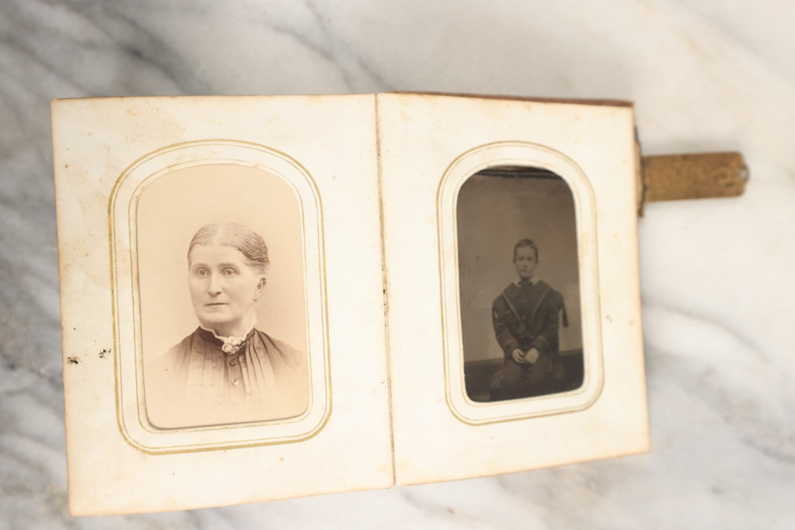 Lot 146 - Antique Photo Album With Missing Spine Covering Containing 28 Tintypes And 18 Carte De Visite C.D.V. Photos, Pinney And Skinner Families, Many Identified (All Pages Included In Pictures)