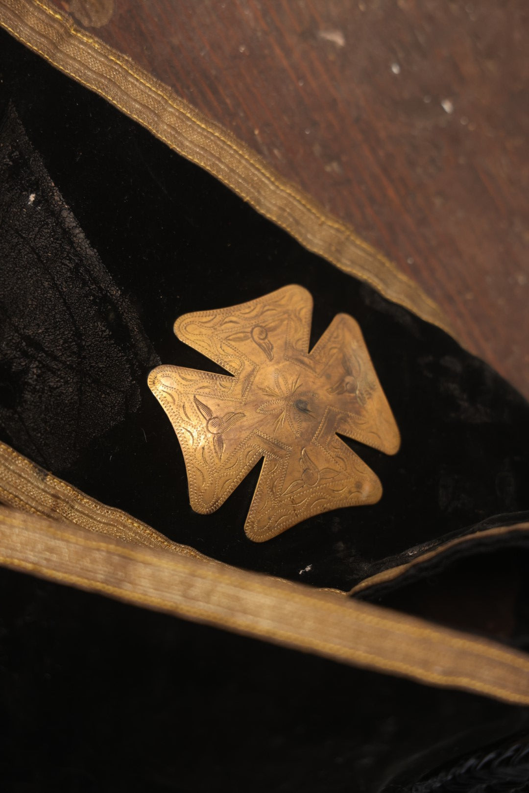 Lot 020 - Antique Knights Templar Masonic Ceremonial Sash Collar, Belonged To Elvin Freeman Houghton, Trinity Commandery, Manufactured By Ames Sword Company, Chicopee, Massachusetts