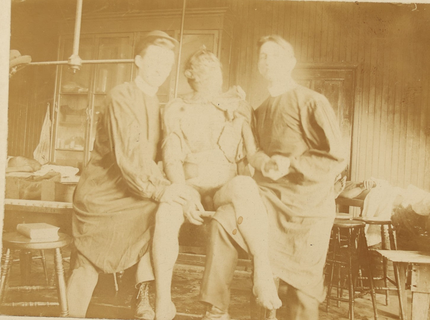 Lot 002 - Pair Of Antique Late 19th Century Medical School Cadaver Boarded Photos, Doctors Posing With, Working On Dead Bodies, Other Bodies In The Background