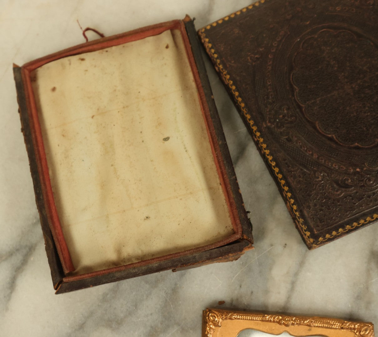 Lot 147 - Grouping Of Three Loose Scrap Hard Image Daguerreotype, Ambrotype, Tintype Case Parts