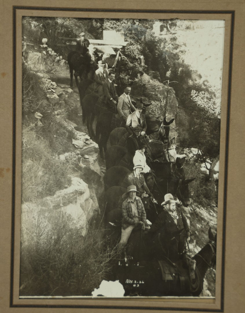Lot 120 - Antique Foldered Souvenir Photograph Of Tourists On Horseback Descending In Or Near The Grand Canyon, Kolb Brothers, Photographers, Grasnd Canyon, Arizona