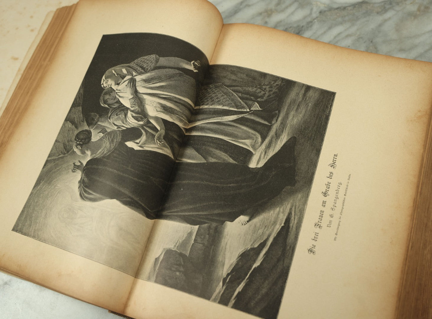 Lot 126 - Antique German Compendium Book, "Zur Guten Stunde" ("For A Pleasant Hour"), Profusely Illustrated, Deutsches Verlagshaus Publisher, Berlin, 1888, Note Both Covers Detached