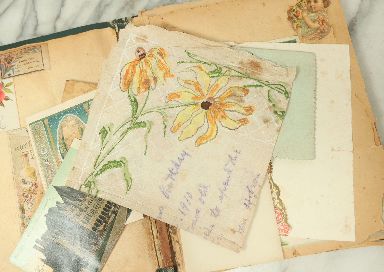 Lot 091 - Antique Victorian Scrapbook Album Featuring Many Lithographed Trade Cards, With Green Cover With Chinese Motif, As Found, Note Wear And Tear