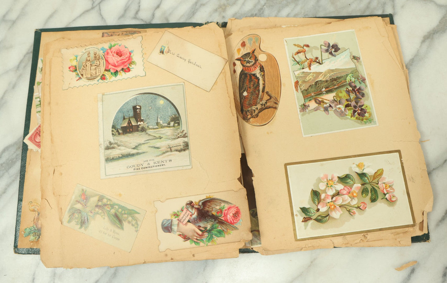 Lot 091 - Antique Victorian Scrapbook Album Featuring Many Lithographed Trade Cards, With Green Cover With Chinese Motif, As Found, Note Wear And Tear