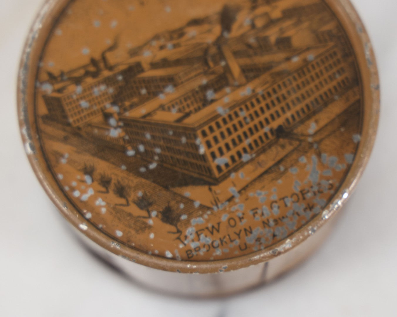 Lot 033 - Antique Advertising Tin For The One Day Bee Clock By Ansonia Clock Company, With Bee Graphics, Brooklyn, New York, Note Various Losses