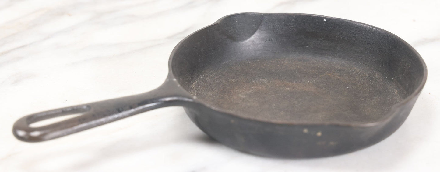 Lot 095 - Vintage Griswold Cast Iron Skillet No. 3, 6" Approximate Diameter, Erie, Pennsylvania, 709