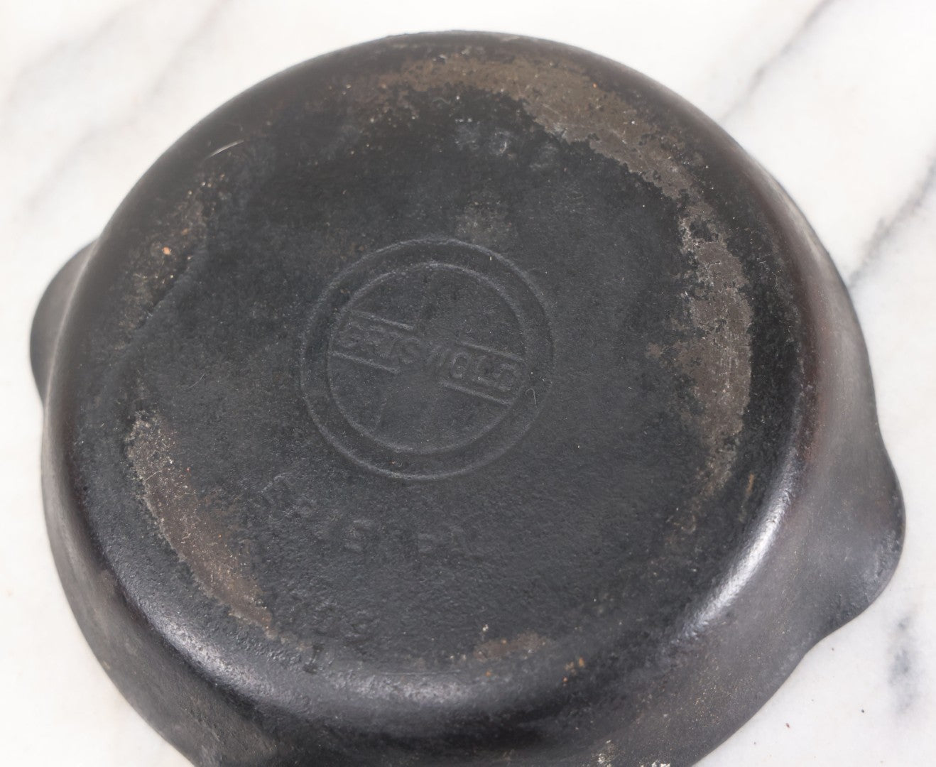 Lot 095 - Vintage Griswold Cast Iron Skillet No. 3, 6" Approximate Diameter, Erie, Pennsylvania, 709