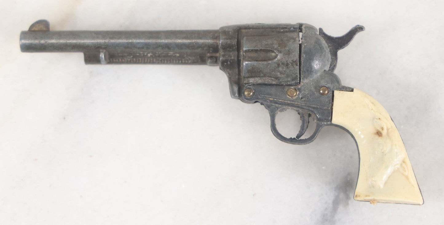 Lot 098 - Vintage Miniature Revolver Pistol Toy Cowboy Gun With Plastic Steer Head Grip