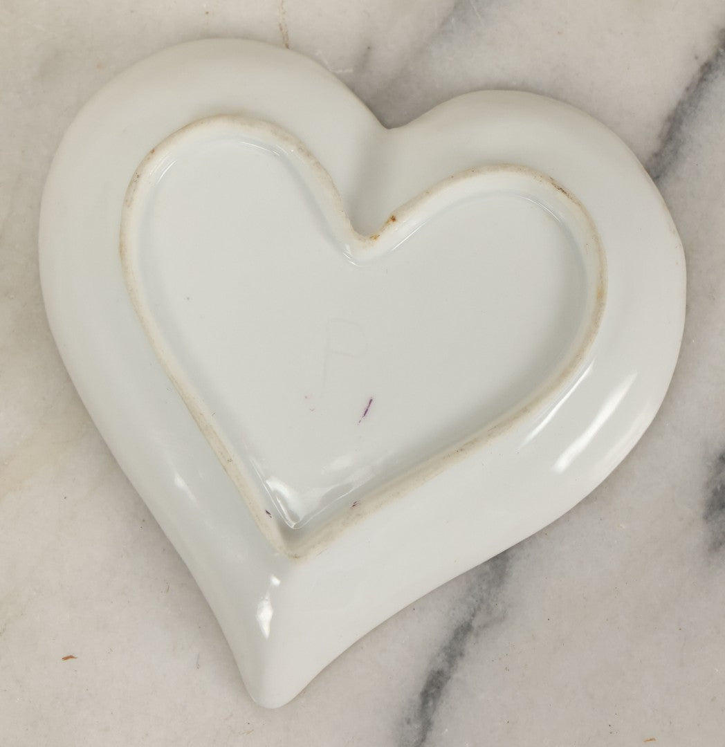 Lot 068 - Antique Heart-Shaped Porcelain Trinket Dish, Dartmouth College, New Hampshire, Gilded Rim