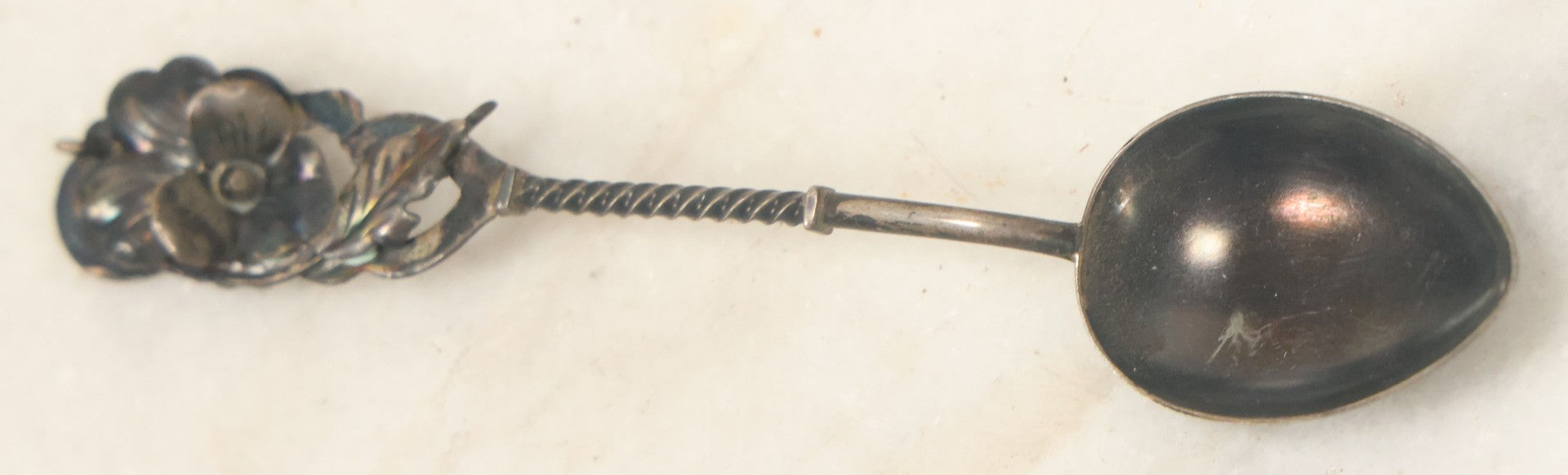 Lot 072 - Antique Art Nouveau Sterling Silver Spoon With Pansy Flower Handle, Twisted Stem Design