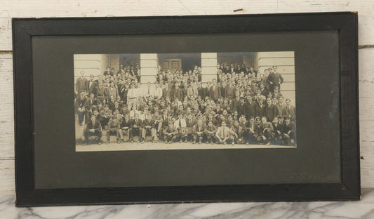 Lot 039 - Antique Boarded Group Photograph Of Dartmouth College Men's Class Of 1907, New Hampshire, In Frame, 19-3/4" x 10-3/4"
