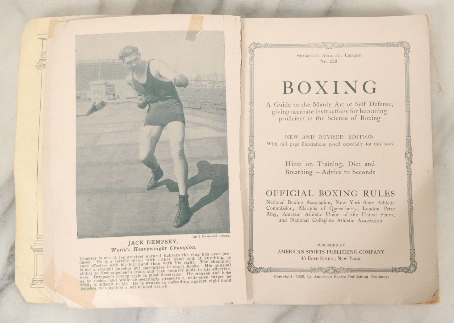 Lot 058 - "Spalding's Athletic Library No. 25B, Boxing, Complete Illustrated Instructions In The Art Of Self Defense", Vintage Boxing Booklet, With Many Photographs And Illustrations, Copyright 1926 By American Sports Publishing Co., Note Wear