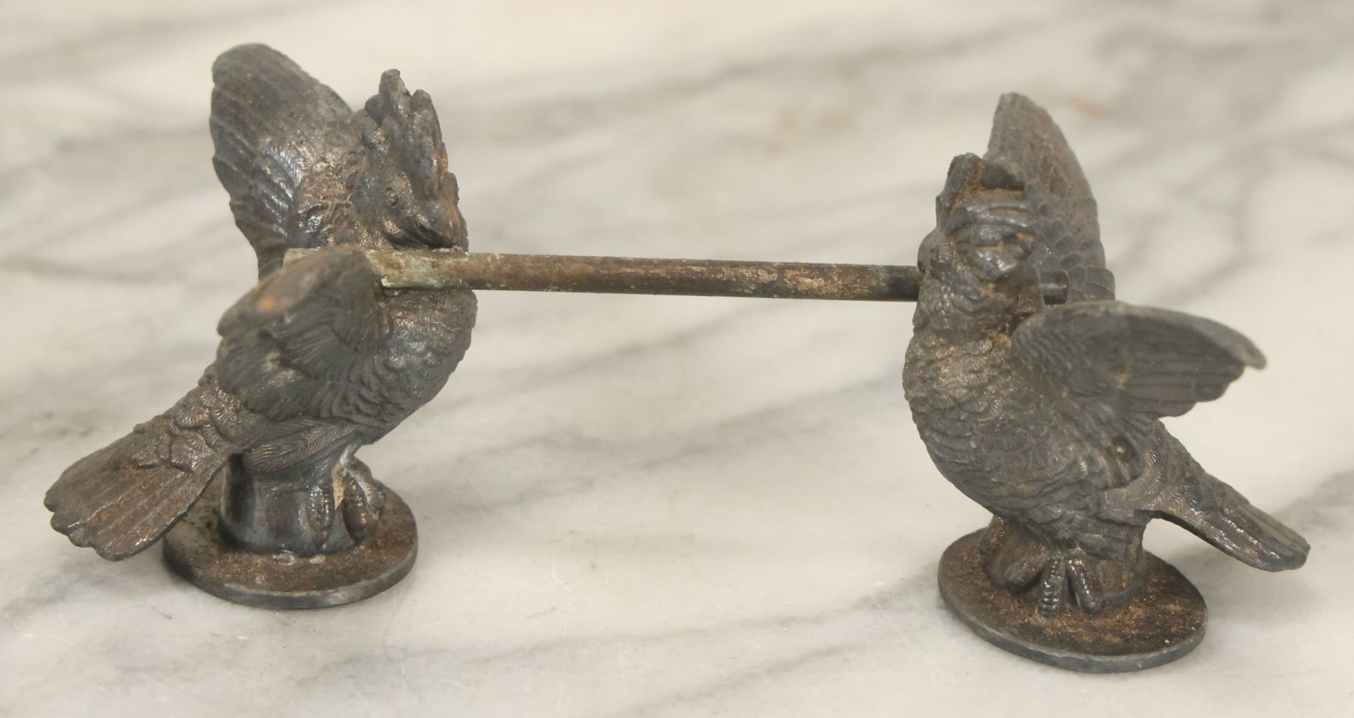 Lot 085 - Antique Silverplate Cockatiel Parrot Bird Serving Kniferest With Numerical Marking On Bottom