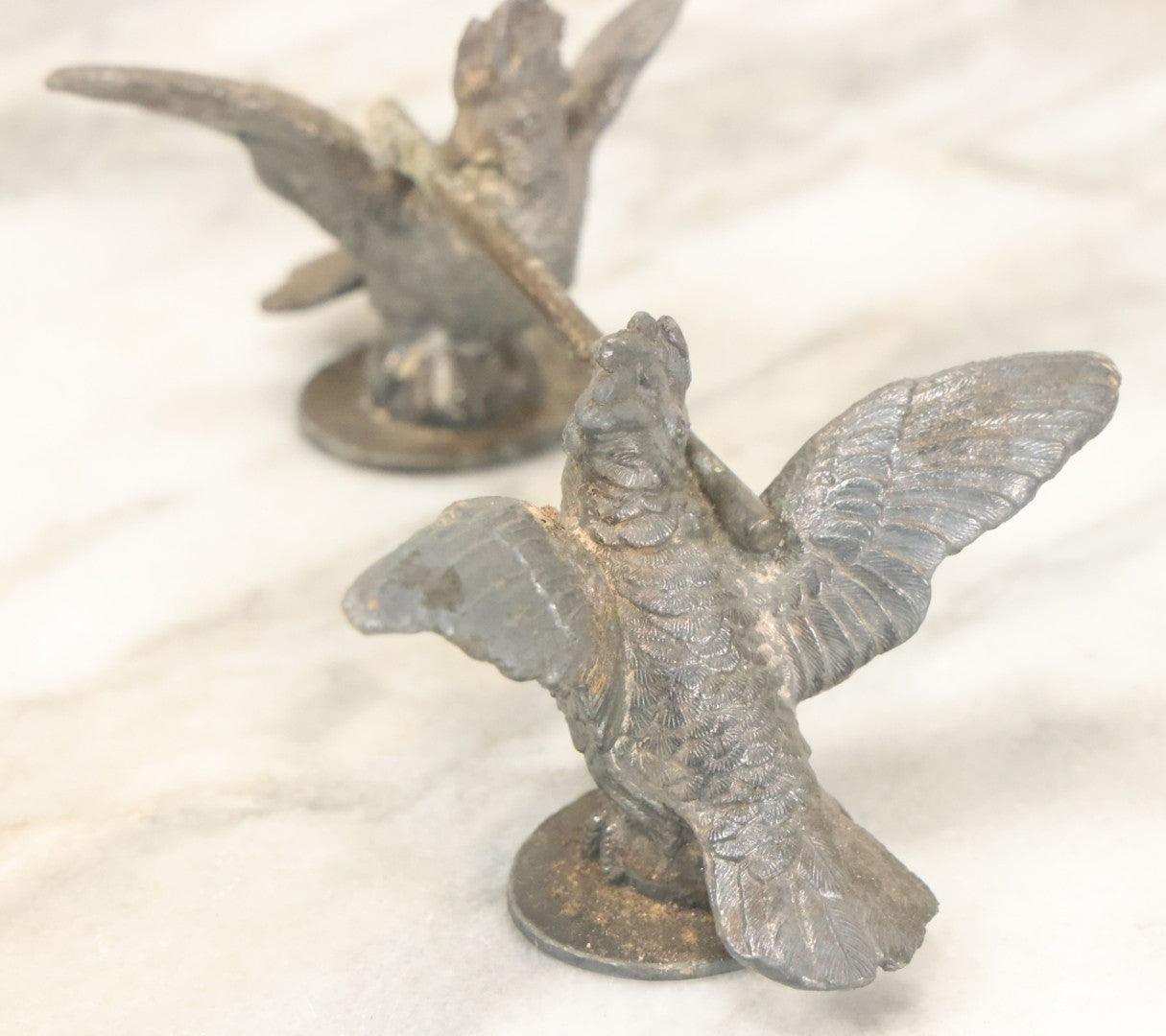 Lot 085 - Antique Silverplate Cockatiel Parrot Bird Serving Kniferest With Numerical Marking On Bottom