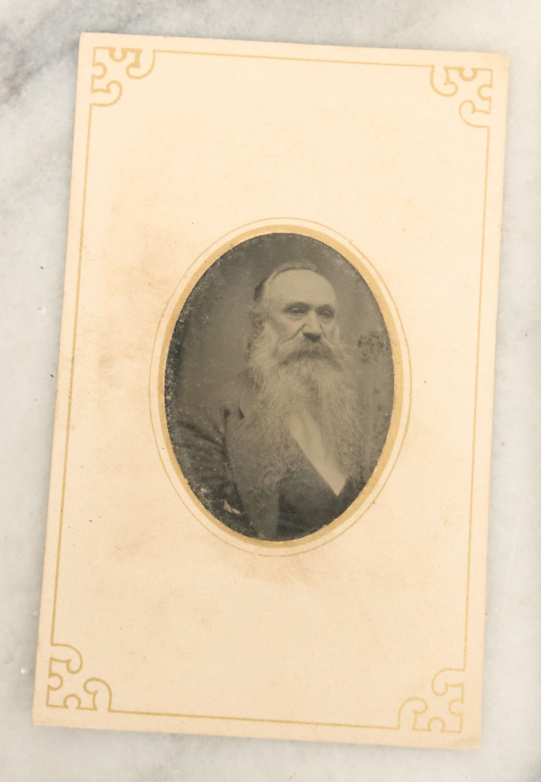 Lot 119 - Grouping Of 12 Antique Tintype Photographs Of Men And Women, Including Elderly Man With Long White Beard And Woman With Gold Jewelry