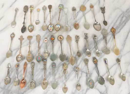 Lot 123 - Grouping Of 37 Souvenir Spoons Mostly From Travel, Landmarks, Etc., Including Sea World, Hawaii, And Many Other States