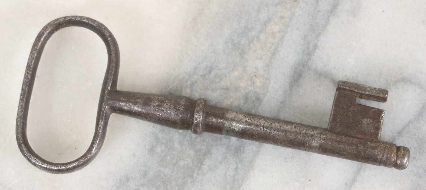 Lot 125 - Grouping Of 10+ Antique Skeleton Keys Including Two Large Gate Keys, Barrel Keys, And Others, Note One Large Key Has Crack