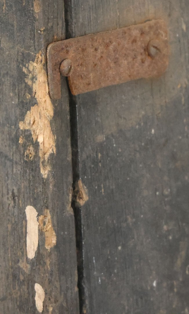 Lot 006 - Antique Industrial Salvage Decor Graduated Cast Iron Gear Tapered Wooden Storage Box, With Dividing Shelves And Contents, With Hinged Door, As Found, Dimensions In Description