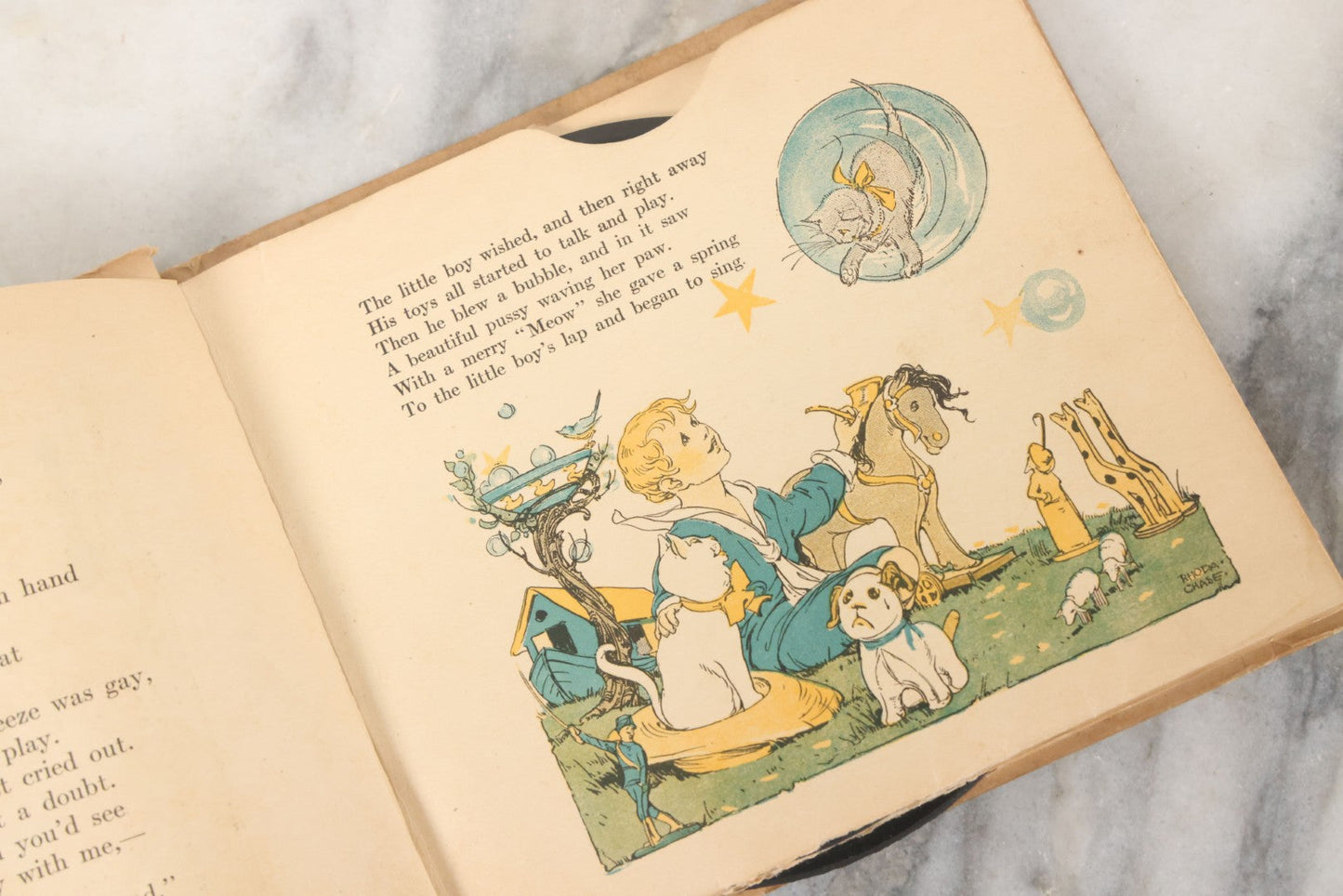 Lot 155 - "The Pet Bubble Book", Sixth Version, "The Harper-Columbia Book That Sings", Story By Ralph Mayhew And Burges Johnson, Pictures By Rhoda Chase, With Three Records By Columbia Graphophone Co., Harper & Brothers, Publishers, 1919