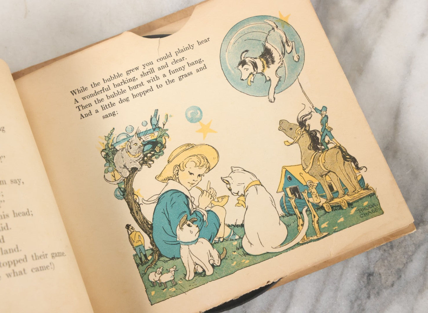Lot 155 - "The Pet Bubble Book", Sixth Version, "The Harper-Columbia Book That Sings", Story By Ralph Mayhew And Burges Johnson, Pictures By Rhoda Chase, With Three Records By Columbia Graphophone Co., Harper & Brothers, Publishers, 1919