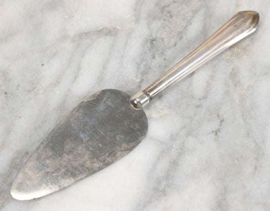 Lot 038 - Vintage Petite Cake, Pastry, Or Cheese Server With Sterling Silver Handle, Marked Sterling, Overall Length 6-1/16"