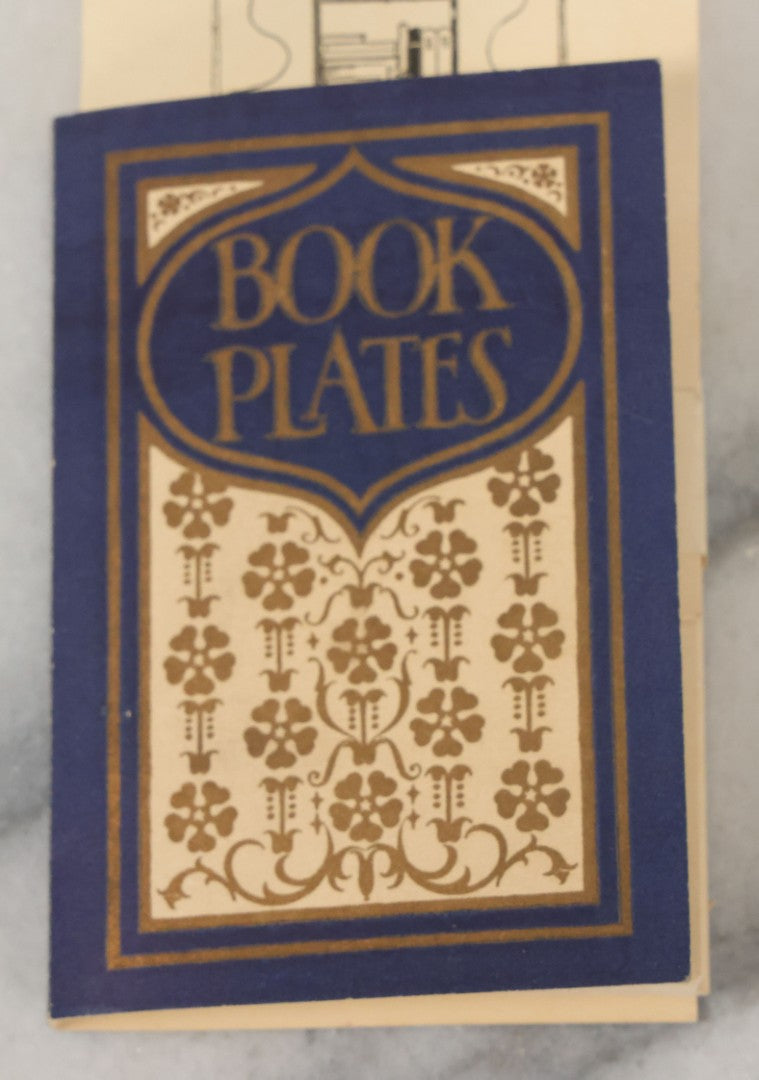 Lot 087 - Vintage New Old Stock N.O.S. Box Of Approximately 50 Book Plates With Bookshelf Candle And Ship Illustration In Original Packaging