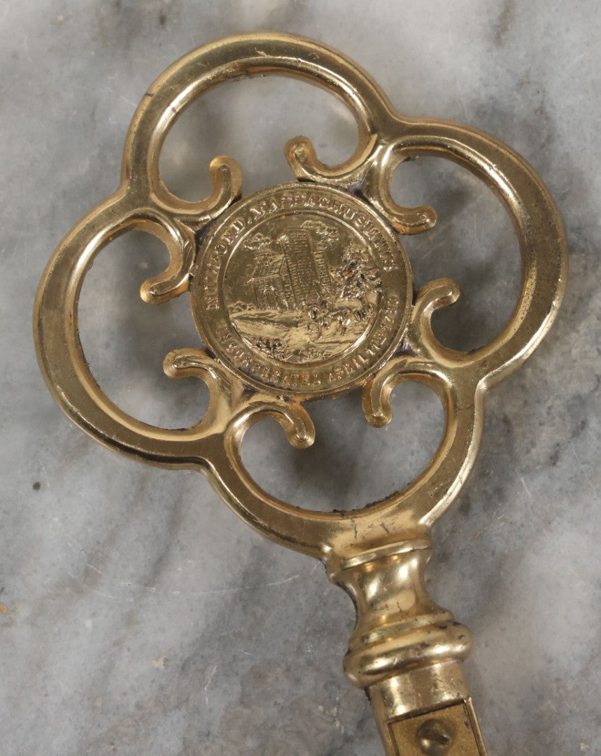 Lot 088 - Antique Brass Thermometer Key Souvenir, Key To Milford Massachusetts, Distributed By Cahills News Agency, Manufactured By Rudolph Toy & Novelty Co., Philadelphia, 24K Gold Plated, In Original Box