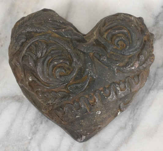 Lot 105 - Vintage Molded Concrete Decorated Heart Wall Hanger With Metal Hook