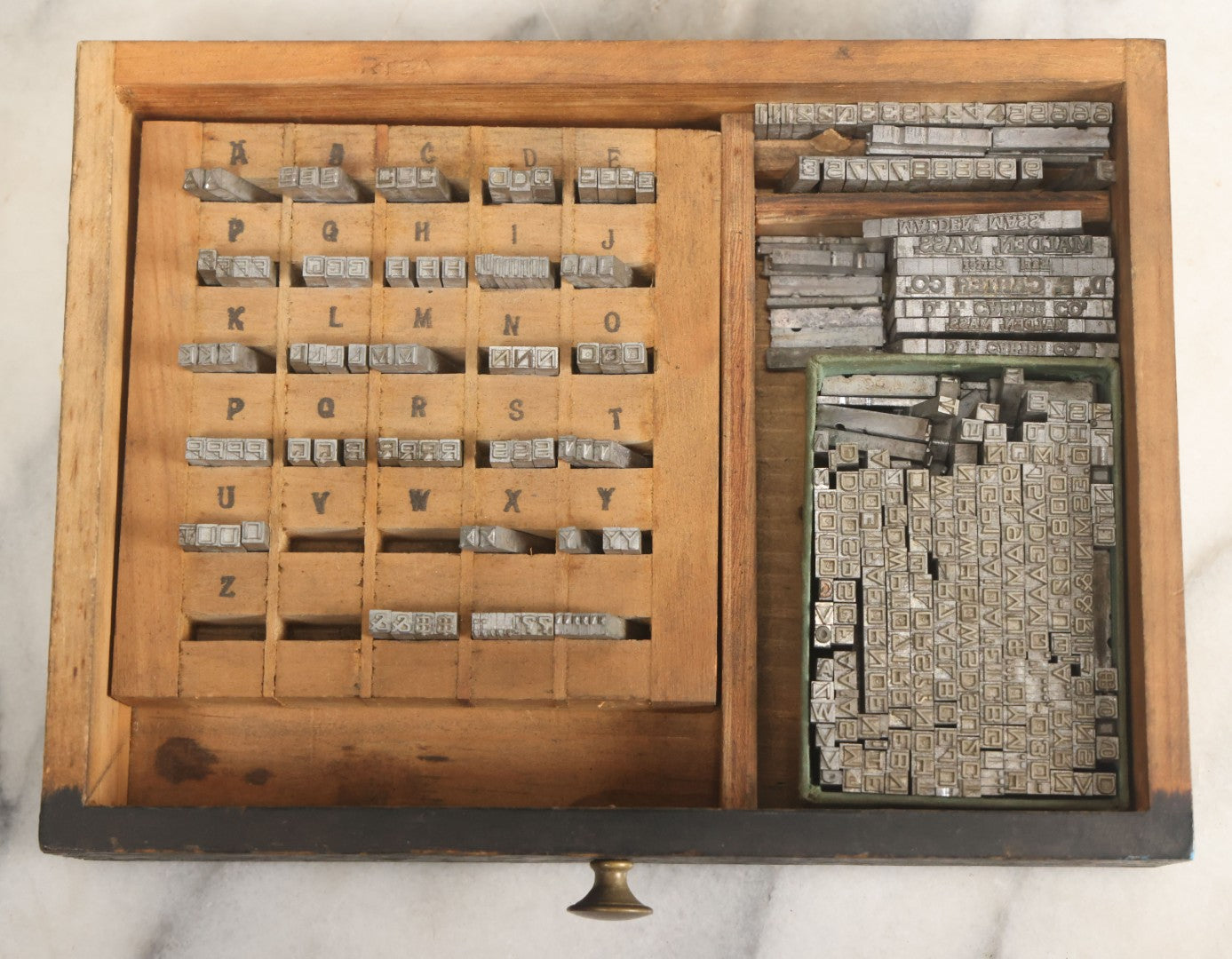 Lot 014 - Antique Printing Type Set With Hundreds Of Matching Letterpress Covering All Letters And Numbers In Custom Drawer Box With Internal Divider, From D.F. Carter, Co., Malden, Massachusetts, Base 9-1/2" x 6-3/4", Height 2-1/2" 
