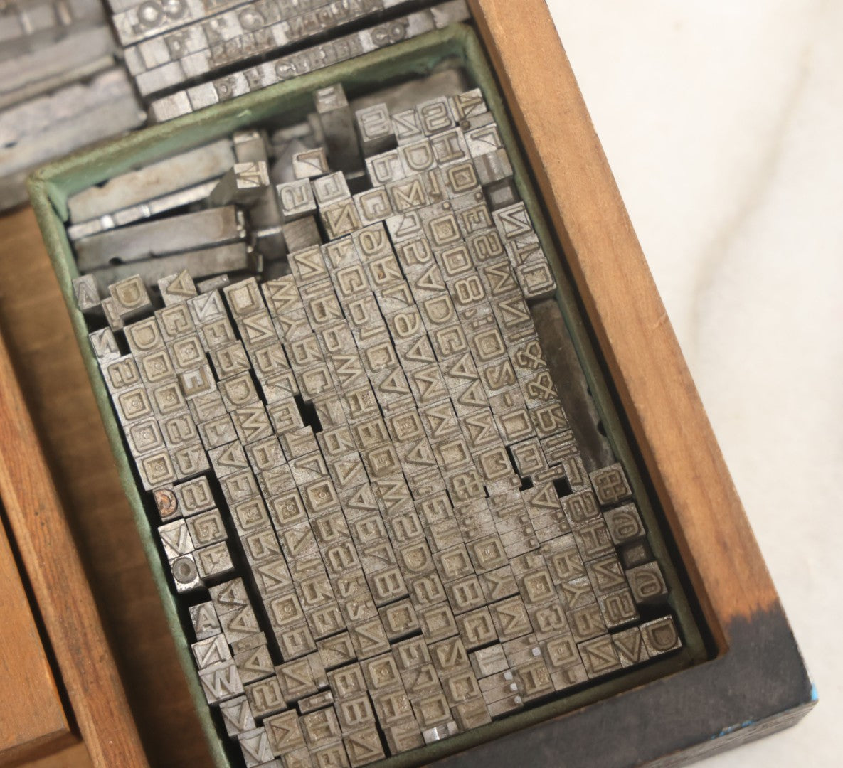 Lot 014 - Antique Printing Type Set With Hundreds Of Matching Letterpress Covering All Letters And Numbers In Custom Drawer Box With Internal Divider, From D.F. Carter, Co., Malden, Massachusetts, Base 9-1/2" x 6-3/4", Height 2-1/2" 