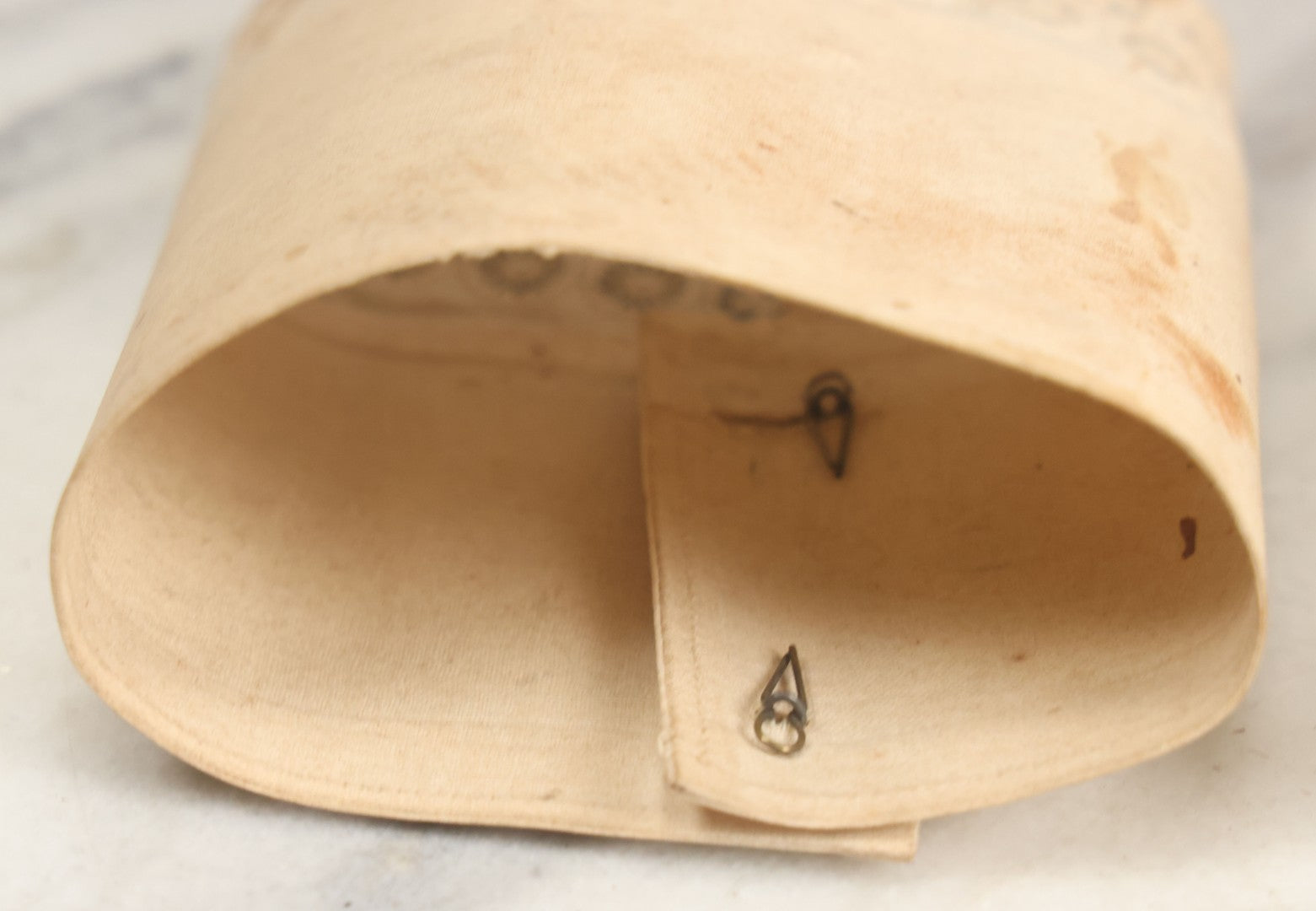 Lot 015 - Antique Ladies Cuff Set Pair In Original Box, Missing Lid, With Paper Label, As Found, Note Wear To Box